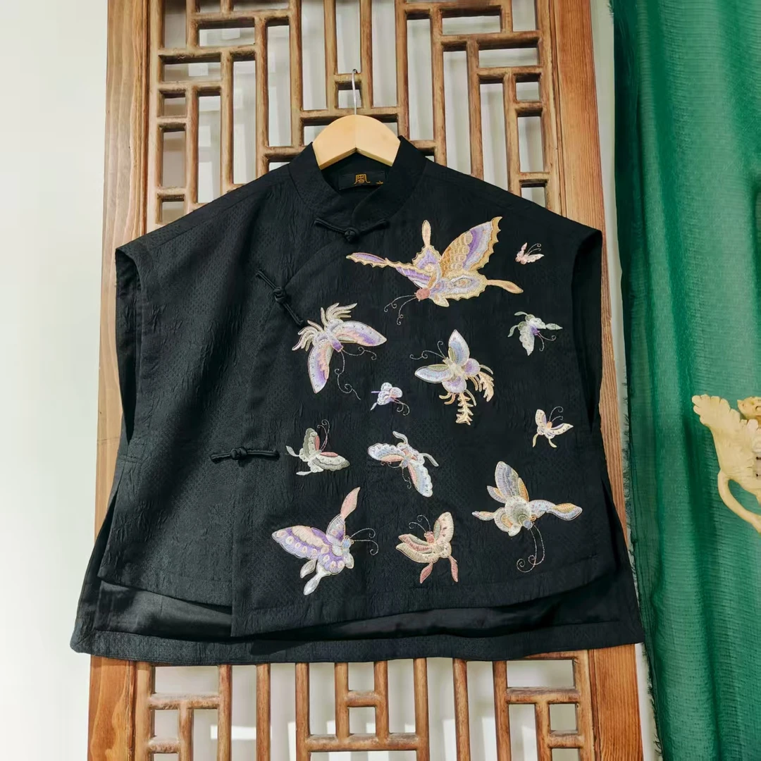 （LS597-31）凤徕兮定制黑色立体提花粉紫蝴蝶斜襟盘扣无袖短上衣