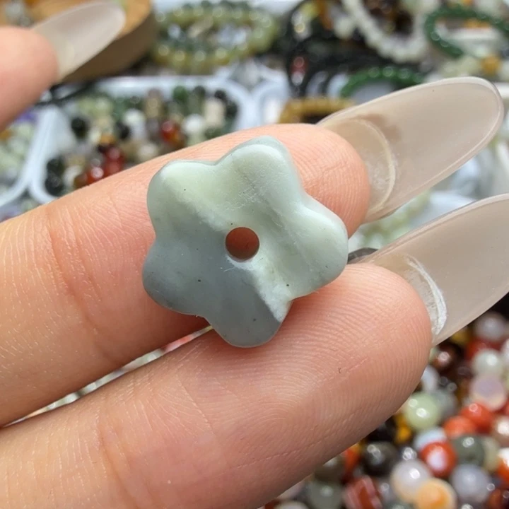 和田玉未镶嵌珠宝半成品