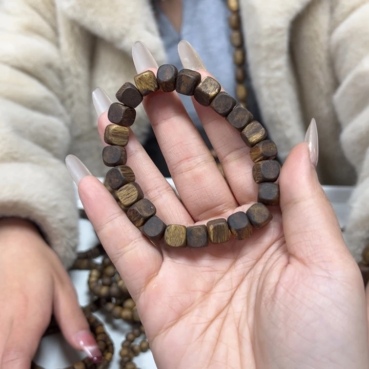 沉香手串艾**斯0.8方珠单圈多样性发1