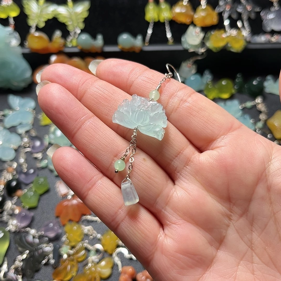 呀***镇蛇纹石玉未镶嵌耳饰