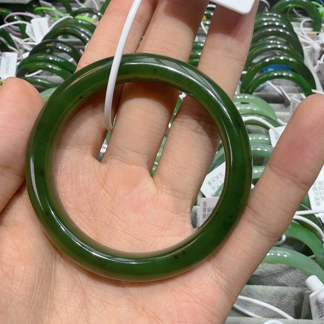 和田玉（碧玉）未镶嵌手镯