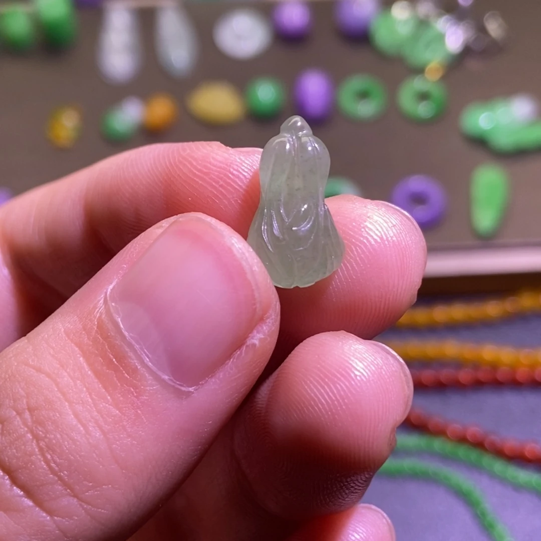 颈饰未镶嵌翡翠吊坠