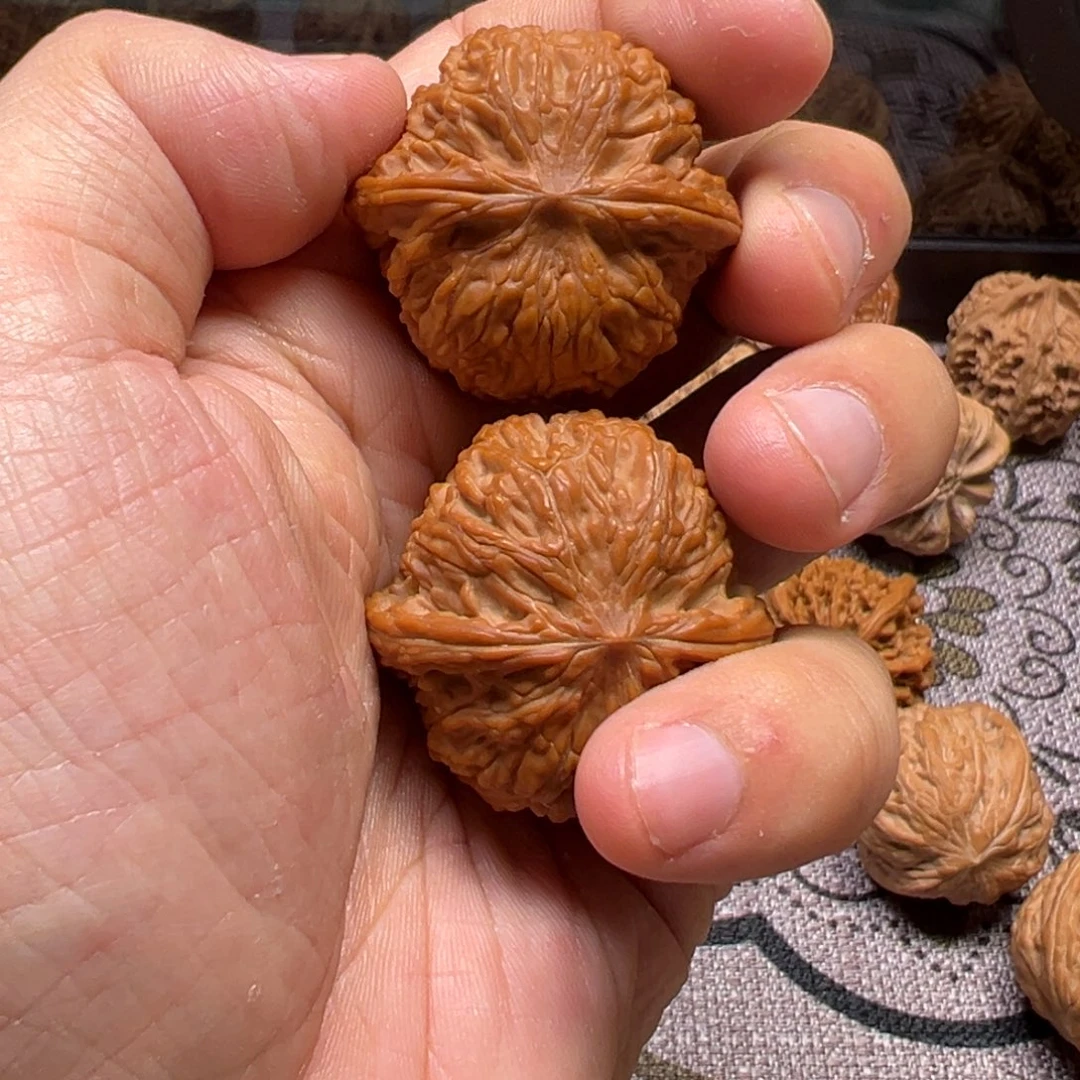 上***来龙脊菩提吊坠磨盘