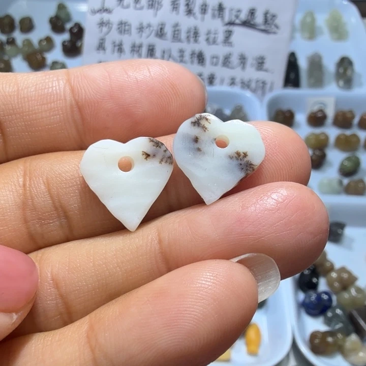 和田玉未镶嵌珠宝奇石