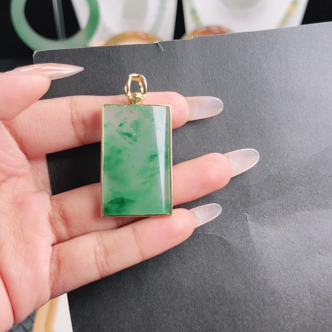 用***8石英质玉银S925镶嵌吊坠(不含链)