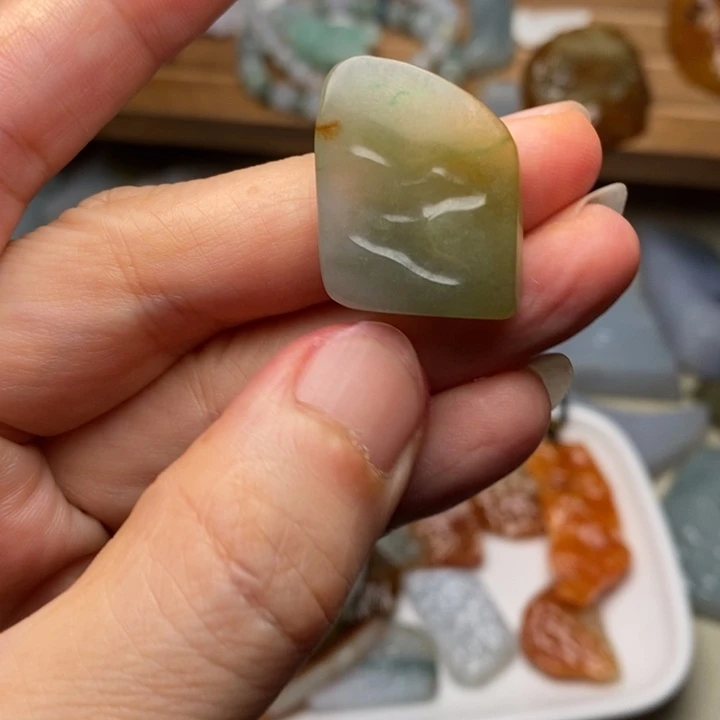 翡翠未镶嵌颈饰天然