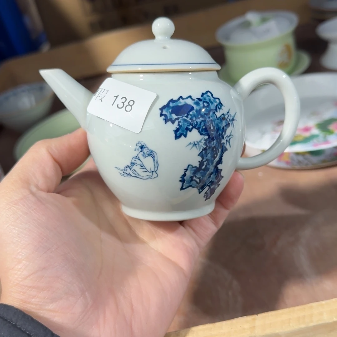 釉下手绘茶具微瑕