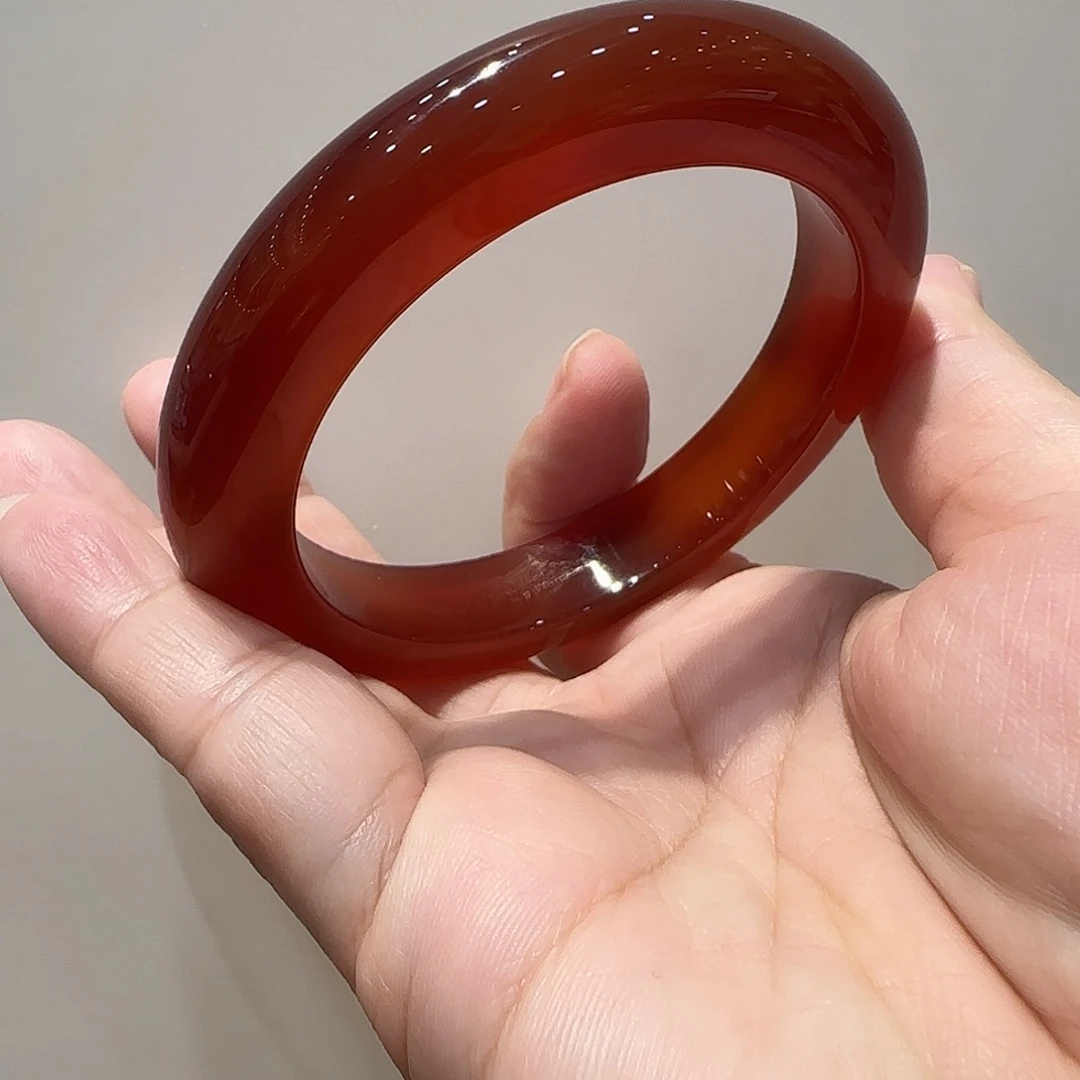 苦***王手镯玛瑙/玉髓未镶嵌