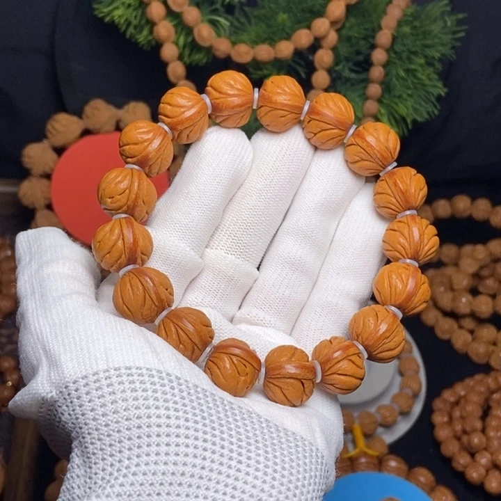 秦岭龙纹桃核手串