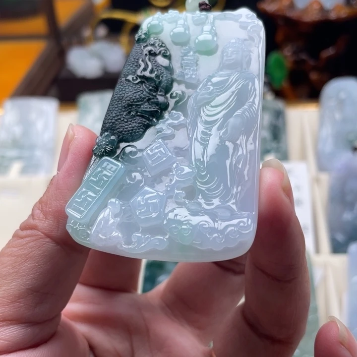 翡翠未镶嵌颈饰玉