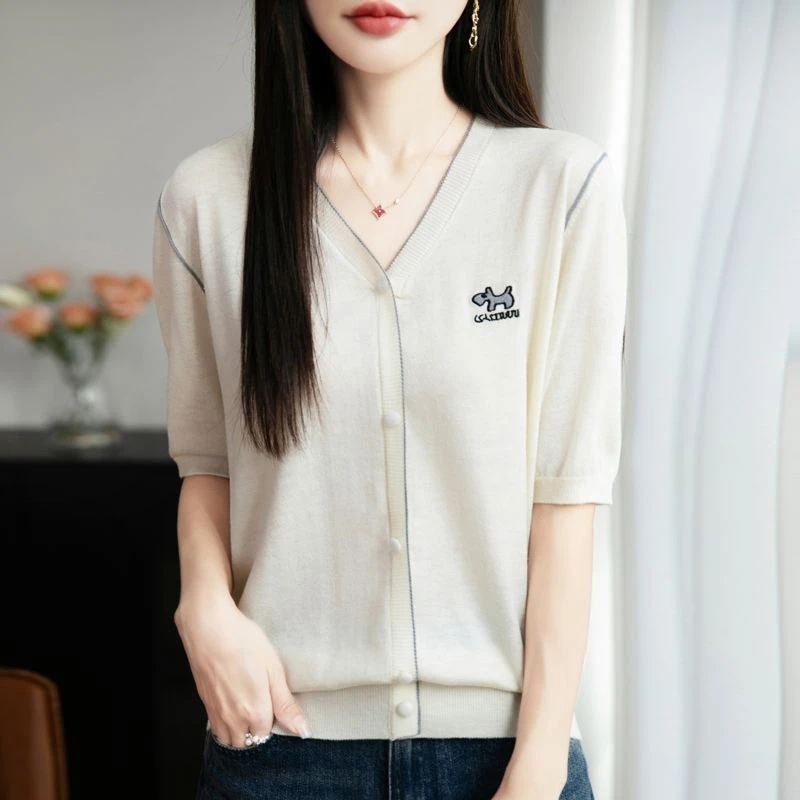 夏季新款V领针织假开衫薄款女撞色纽扣刺绣短袖针织衫女休闲宽松1