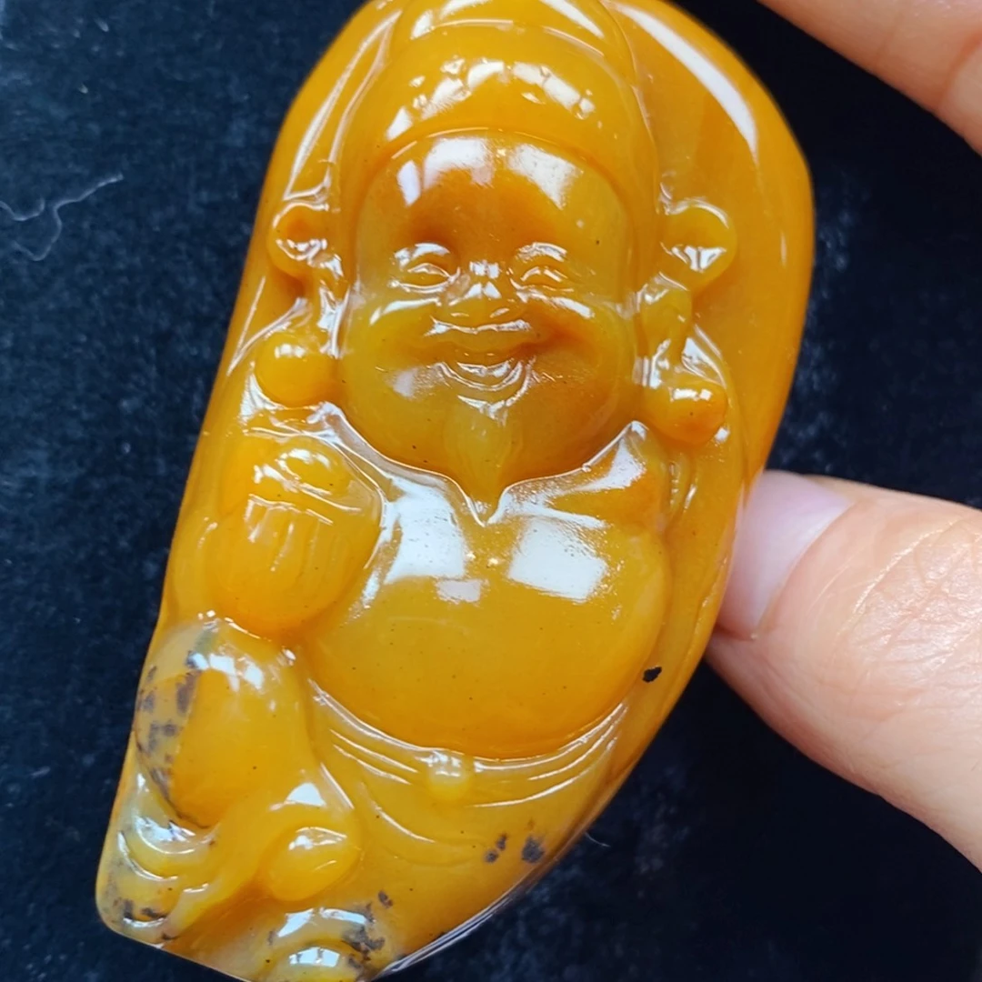 未镶嵌石英质玉（黄龙玉）颈饰