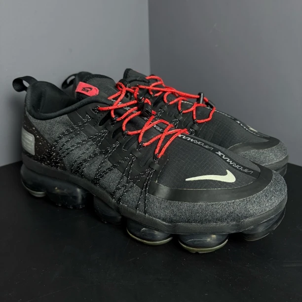 95新 MM6 42.5码 Vapormax Run Utility 跑鞋 男款 黑紫色 无盒
