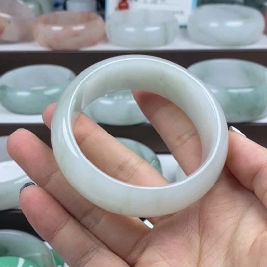 石英质玉（金丝玉）未镶嵌手镯