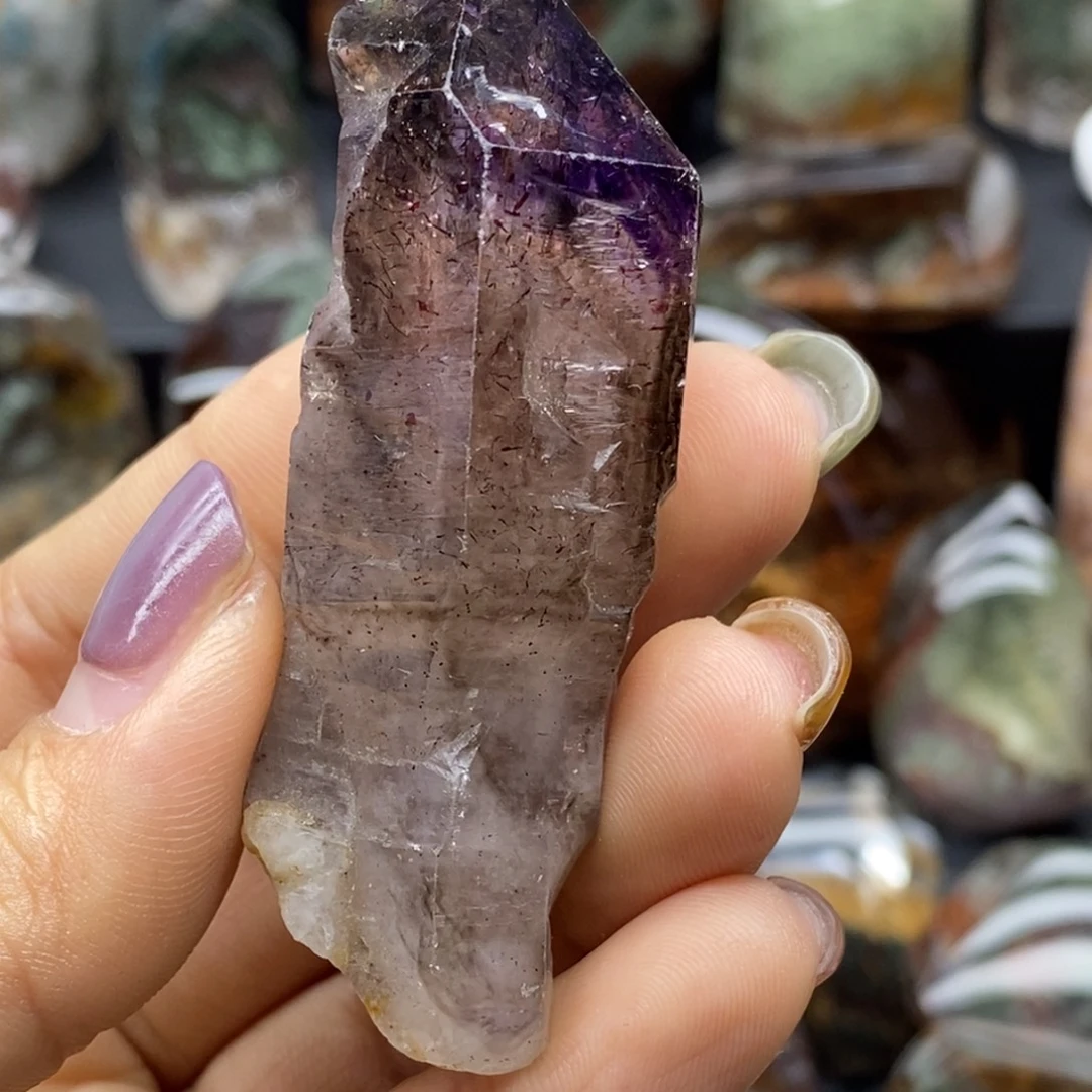 舒***乔未镶嵌珠宝半成品水晶