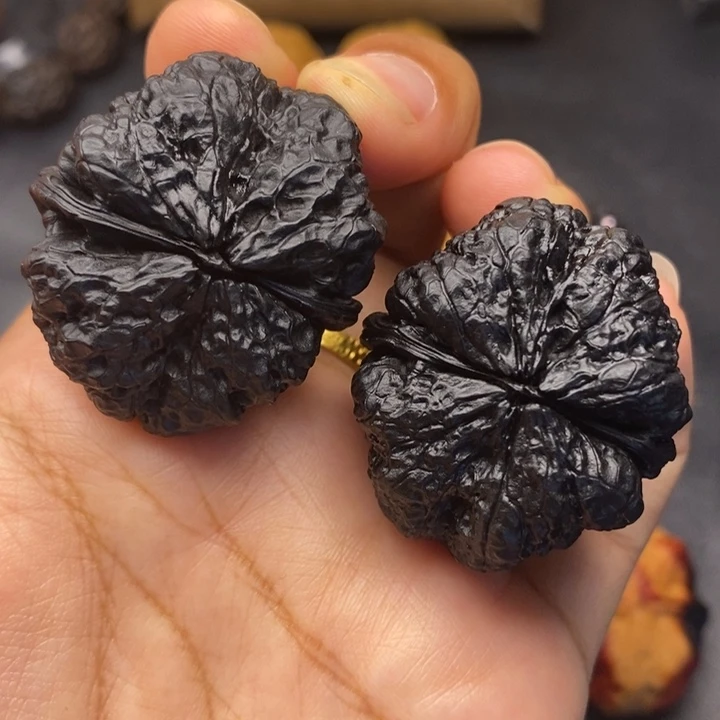 把件文玩核桃40尺蝴蝶蟾