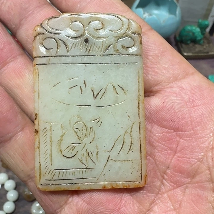 和田玉（糖玉）颈饰未镶嵌狮*?