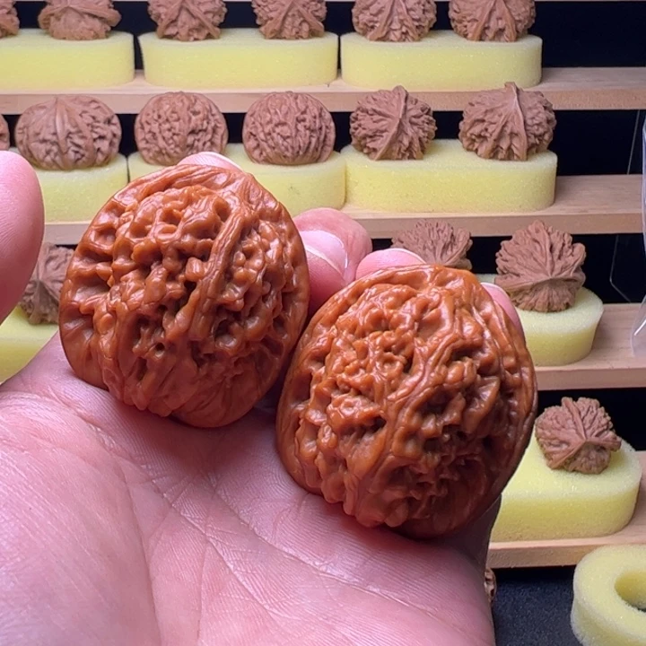 梅***怪吊坠文玩核桃莲花虎头