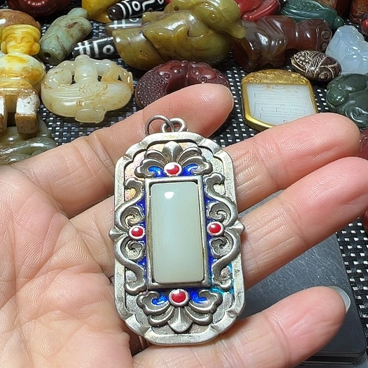 蛇纹石玉合金珠宝奇石