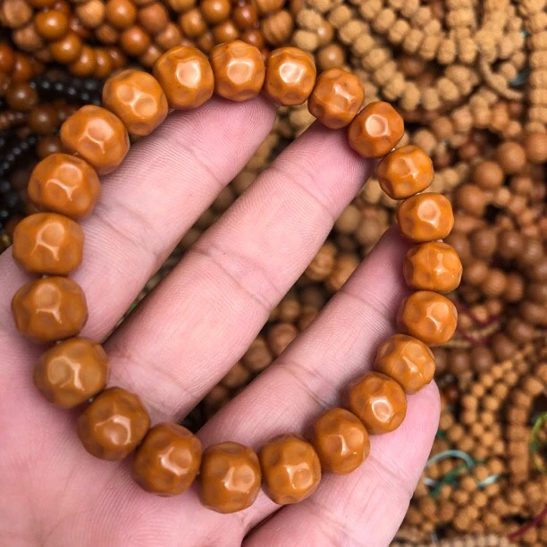 直播专享 猴头无相奶酪10mm猴头核桃文玩手串