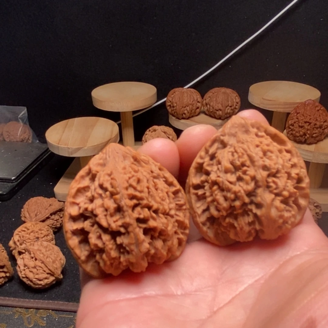 W***y文玩核桃吊坠满天星