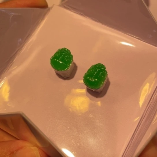 翡翠未镶嵌颈饰貔貅