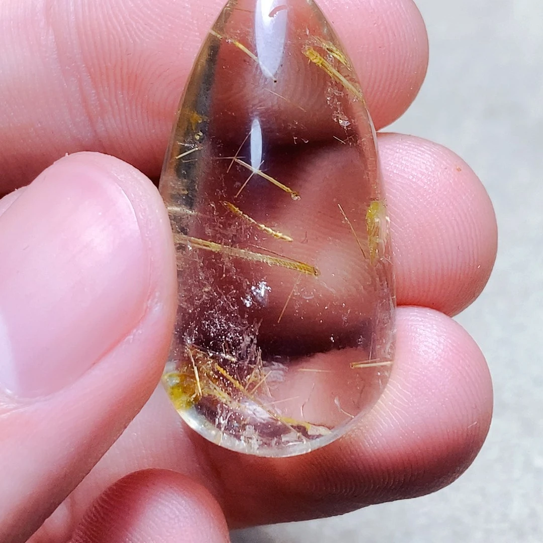 水晶颈饰未镶嵌民*