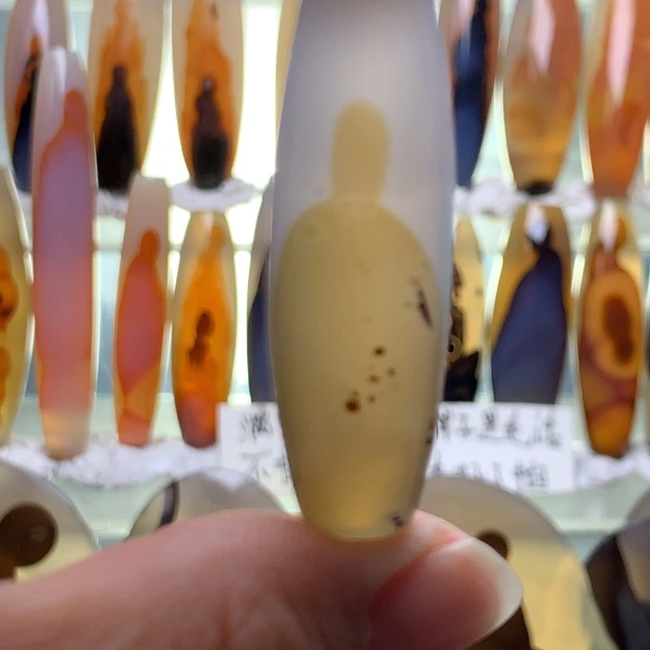 未镶嵌颈饰玛瑙/玉髓49