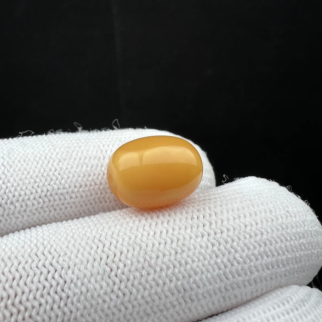 K7608天然原矿蜜蜡-微瑕 枣珠 10.7*14.5mm支持复检 假一罚十