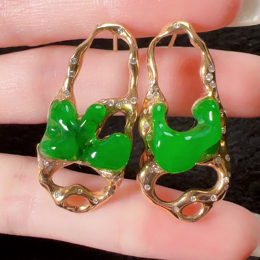 翡翠18K金镶嵌耳饰签收后24小时鉴赏期，过时不退