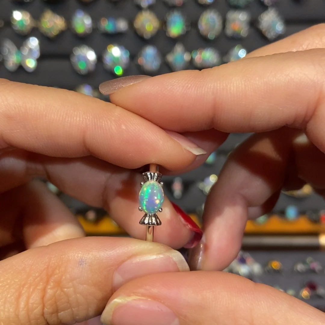 欧泊戒指欧泊未镶嵌