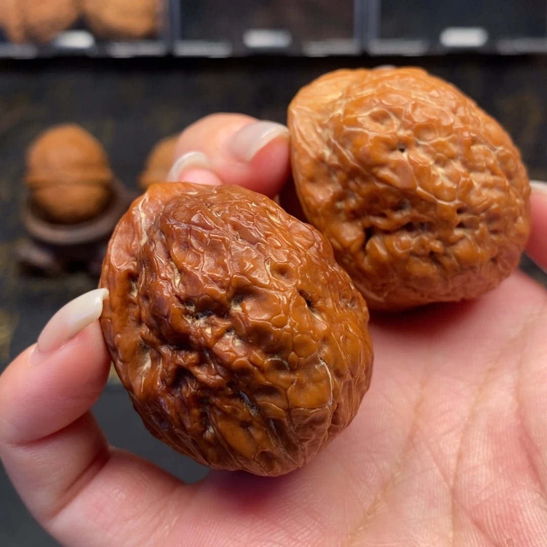 文玩核桃吊坠游龙