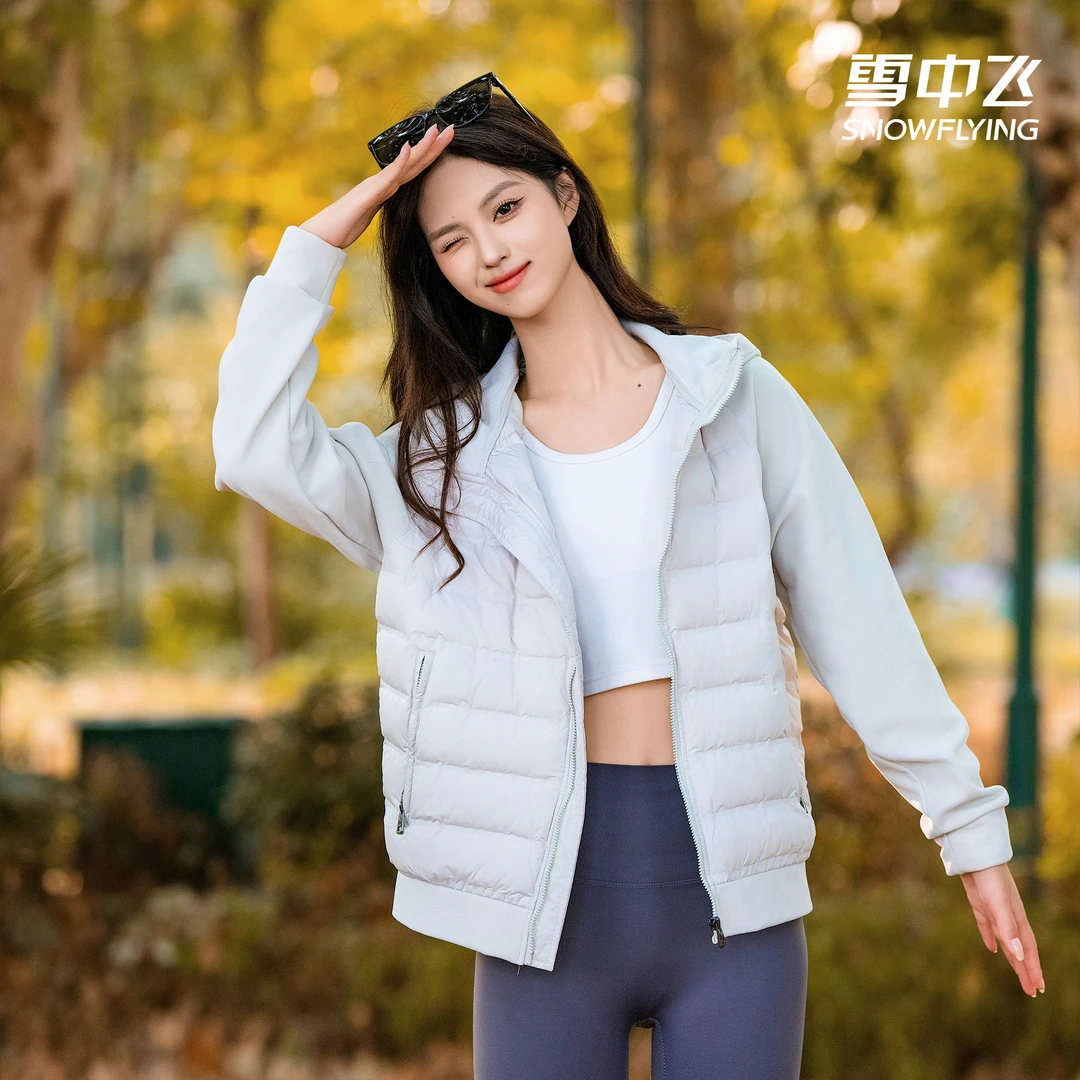 SNOW FLYING/雪中飞鹅绒轻薄羽绒服男女同款连帽保暖休闲短外套