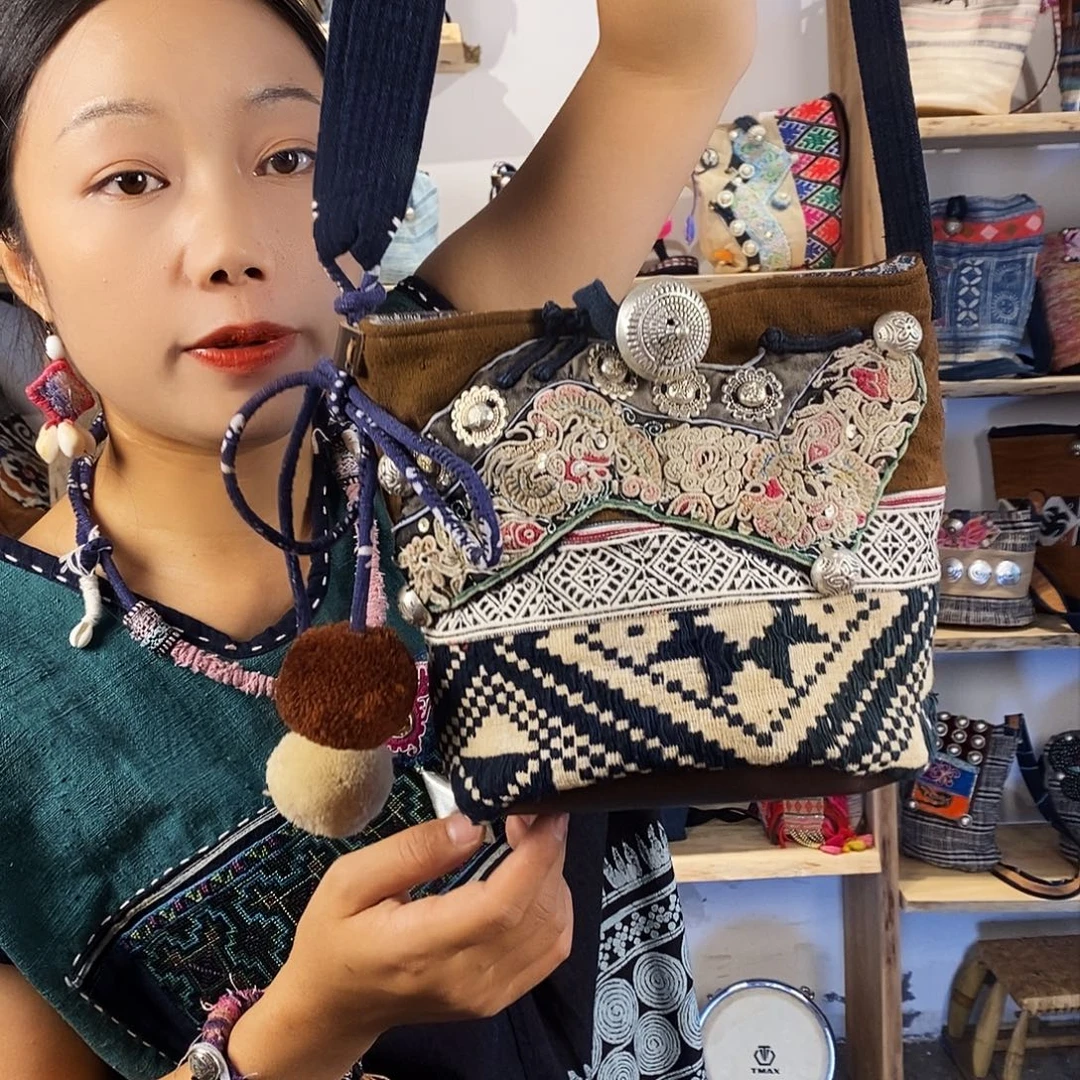 织绣手工制作工艺包包