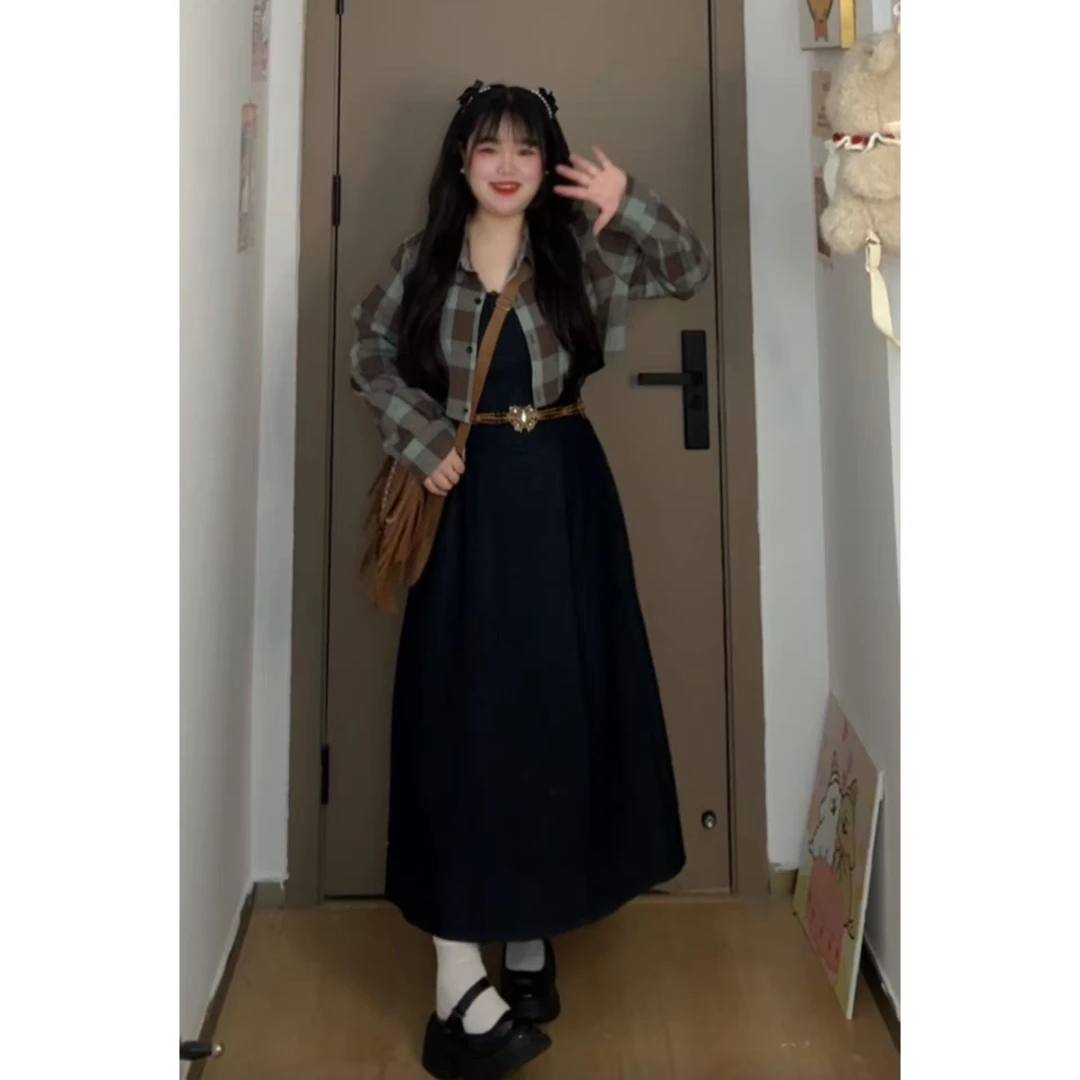 复古百褶牛仔吊带连衣裙女2025夏季新款收腰显瘦花边A字短裙chic