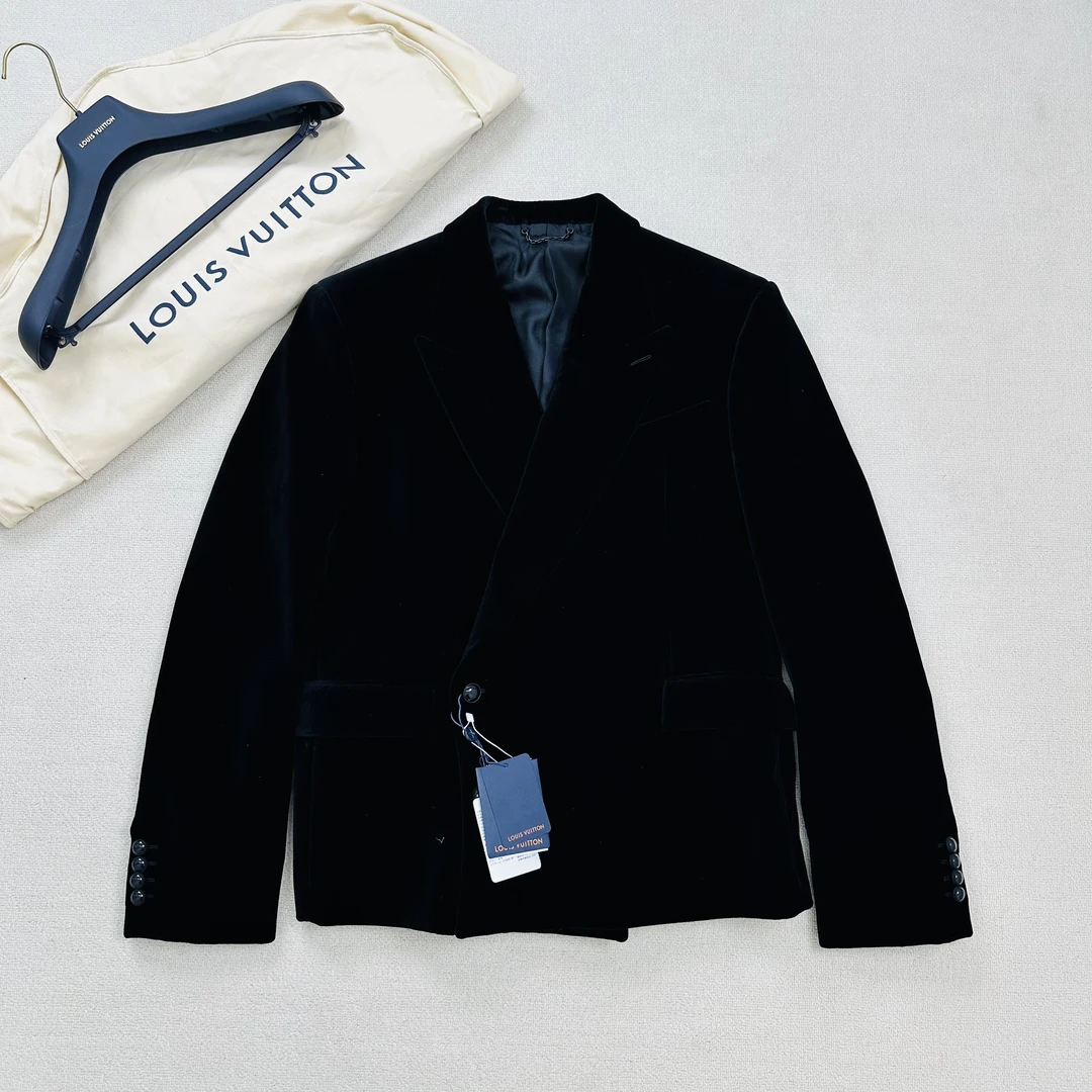 未使用 LouisVuitton/路易威登 SS25天鹅绒西服外套/52码/WL1698