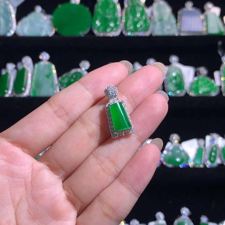 【闪购商品】翡翠银S925镶嵌颈饰天然翡翠