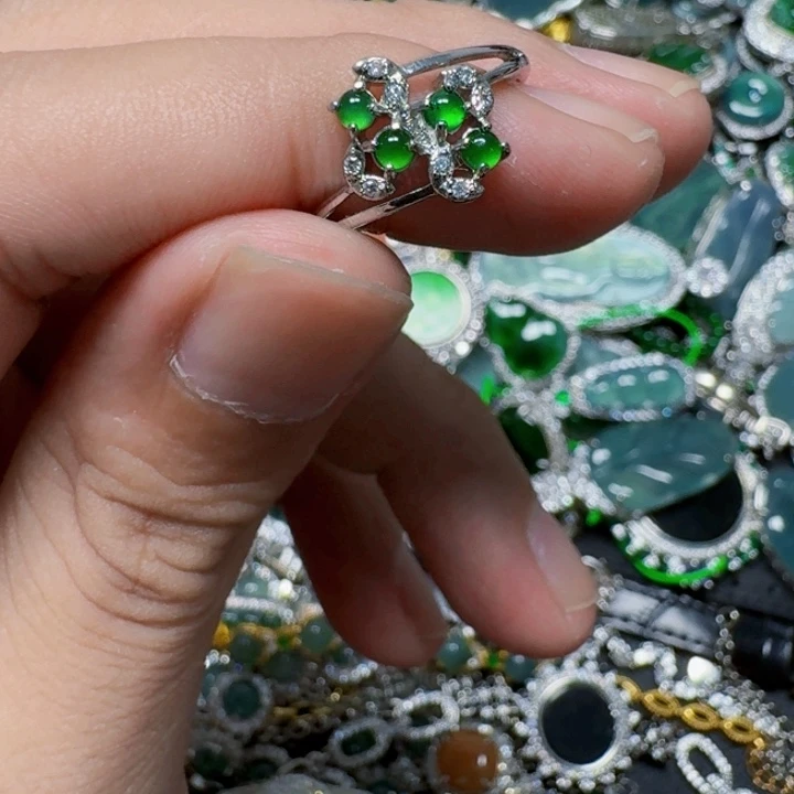 翡翠未镶嵌项圈天然A货翡翠放漏