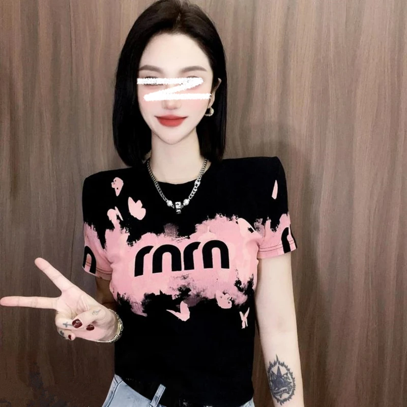 Moses Queen/魔西女王设计感字母蝴蝶印花气质修身显瘦短袖T恤女