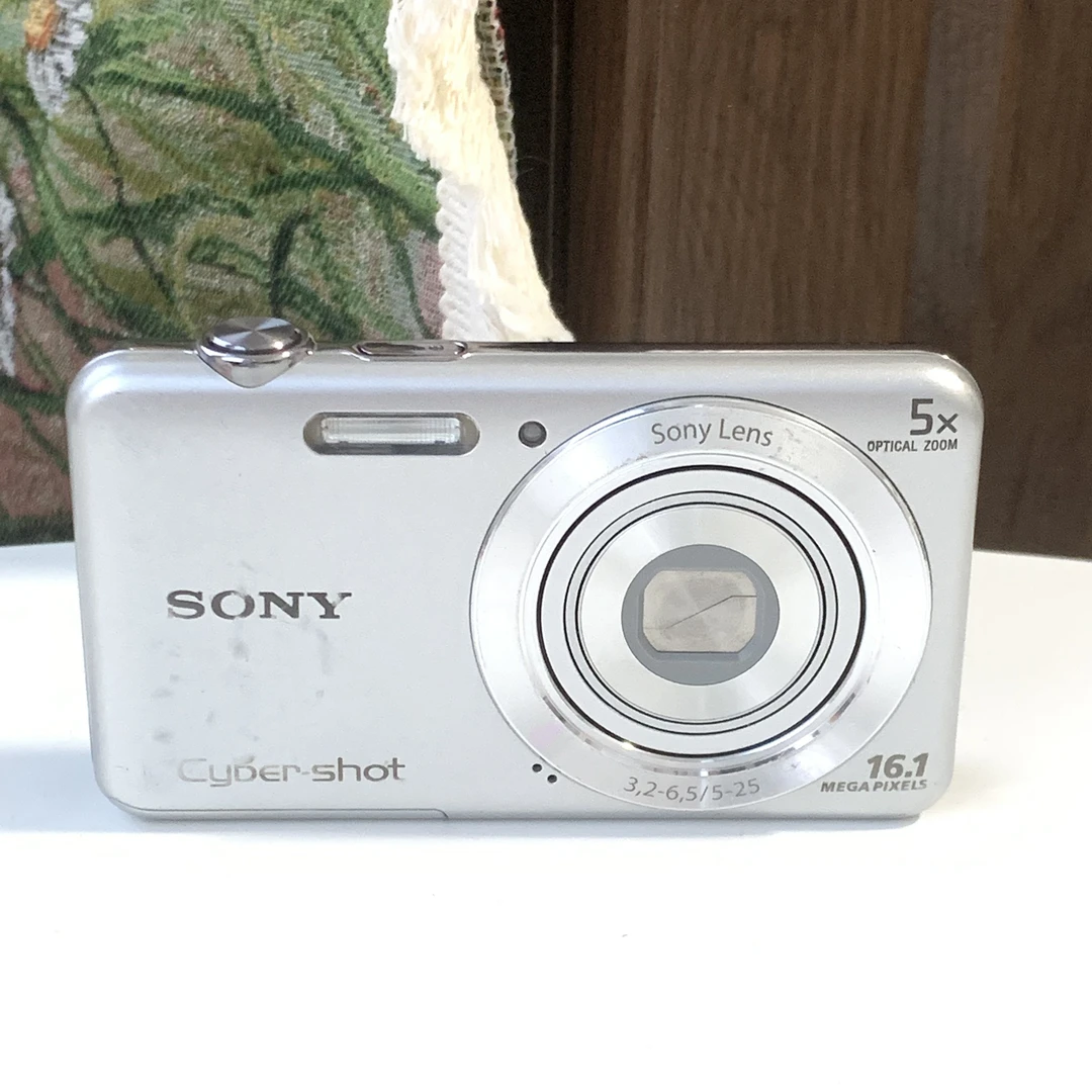 9新 Sony/索尼 w710银色屏黄1610w像素5x光学变焦ccd数码相机