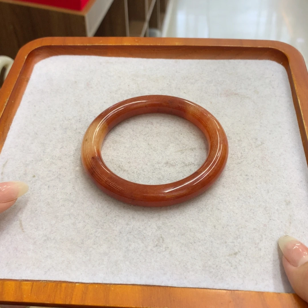 石英质玉未镶嵌手镯