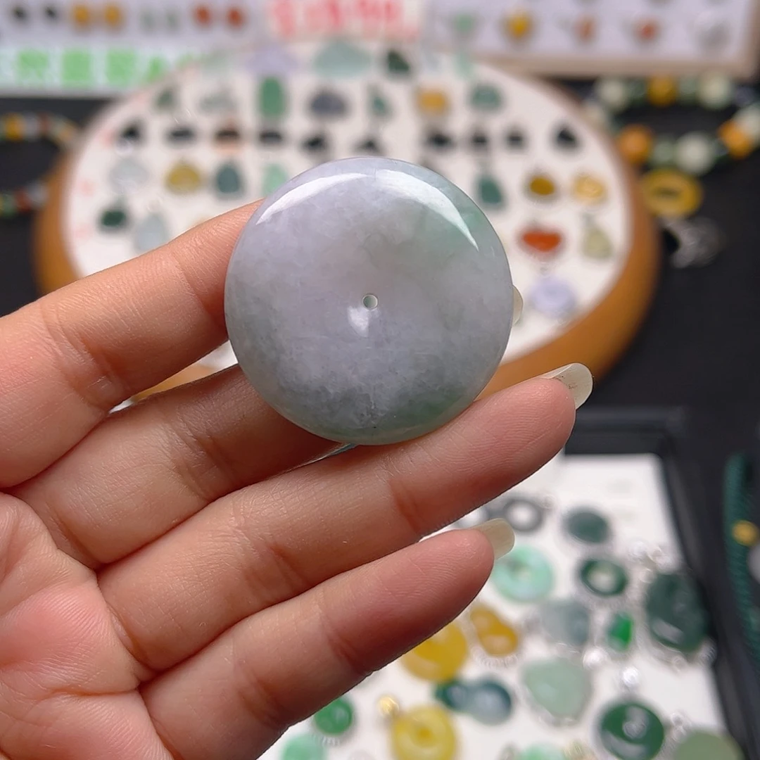 【闪购商品】翡翠颈饰未镶嵌?****་吊坠