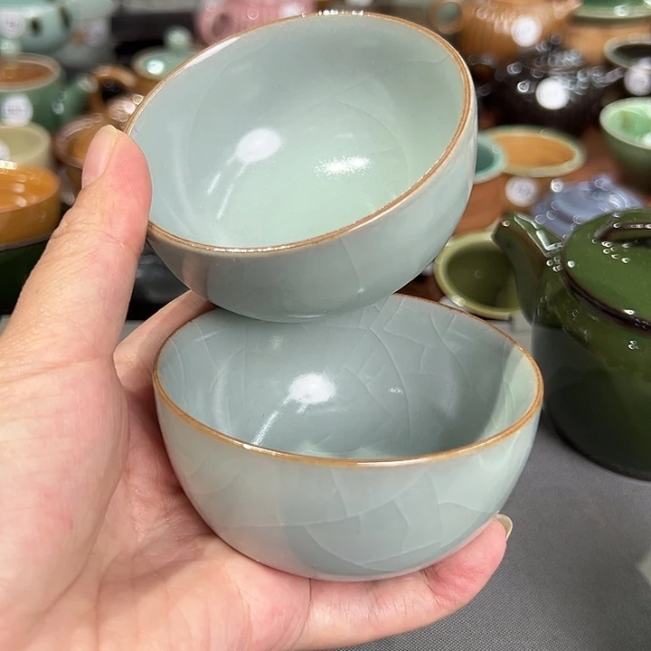 龙泉敬悦青瓷品茗杯微瑕