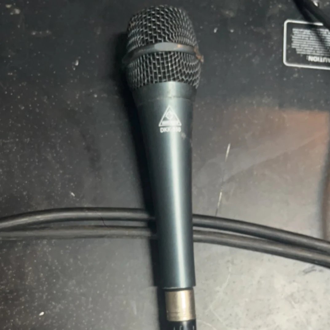 有线话筒一个，不包邮