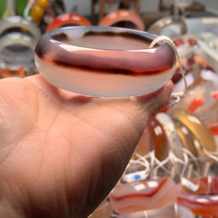 玛瑙/玉髓未镶嵌手镯