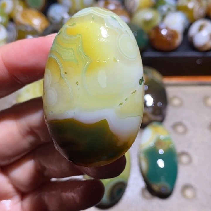 玛瑙/玉髓未镶嵌珠宝半成品