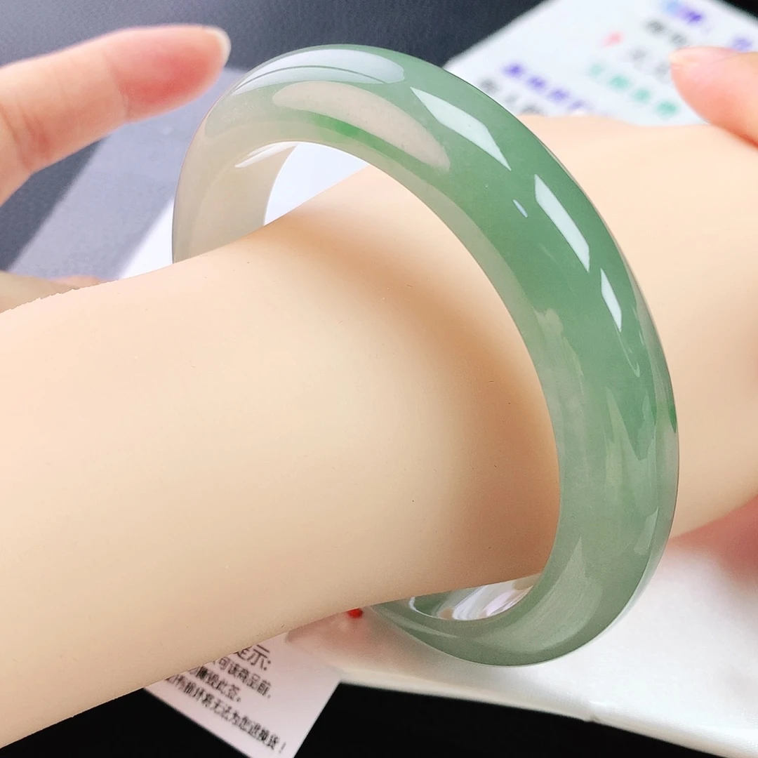 未镶嵌手镯翡翠62圈