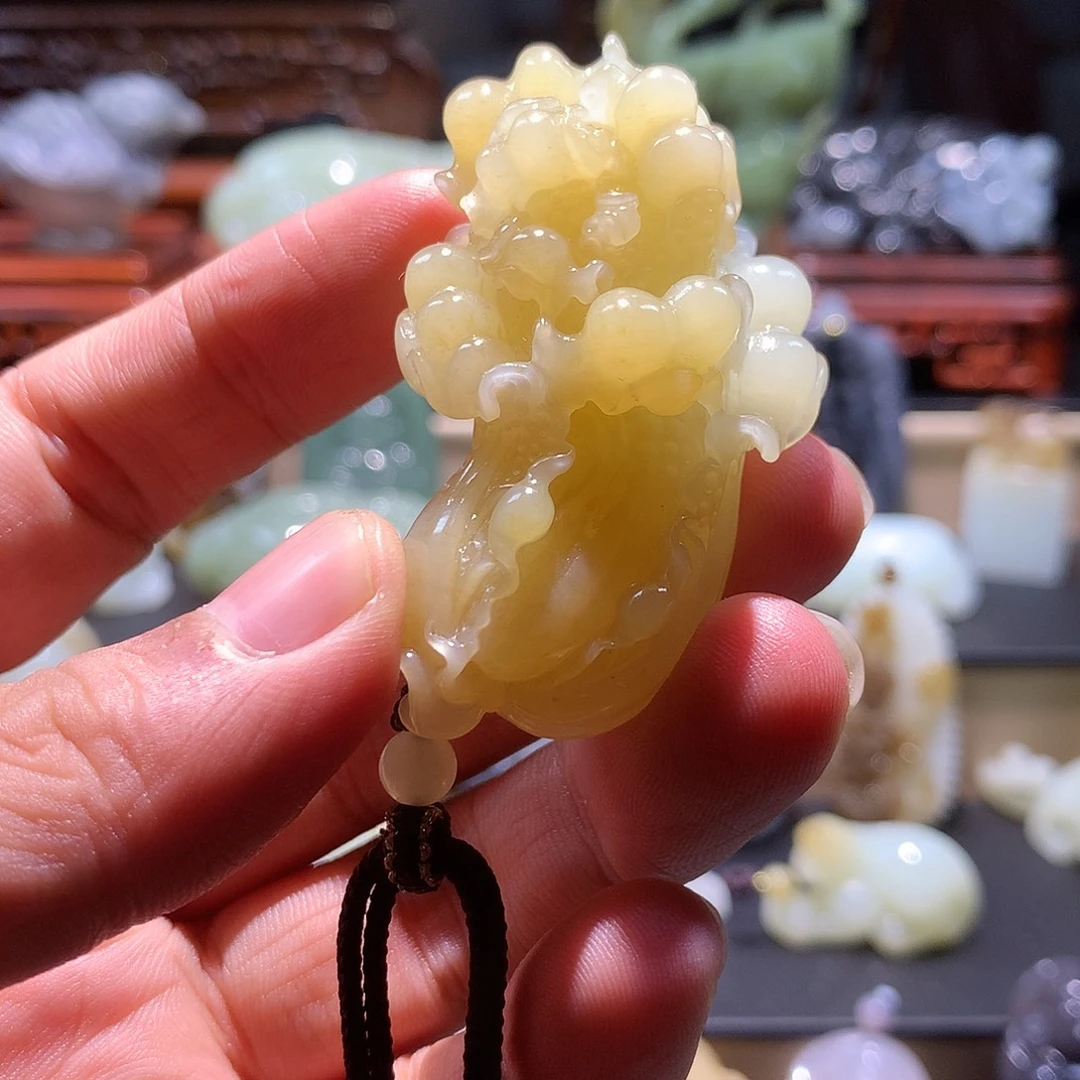 镶***谷和田玉未镶嵌挂件