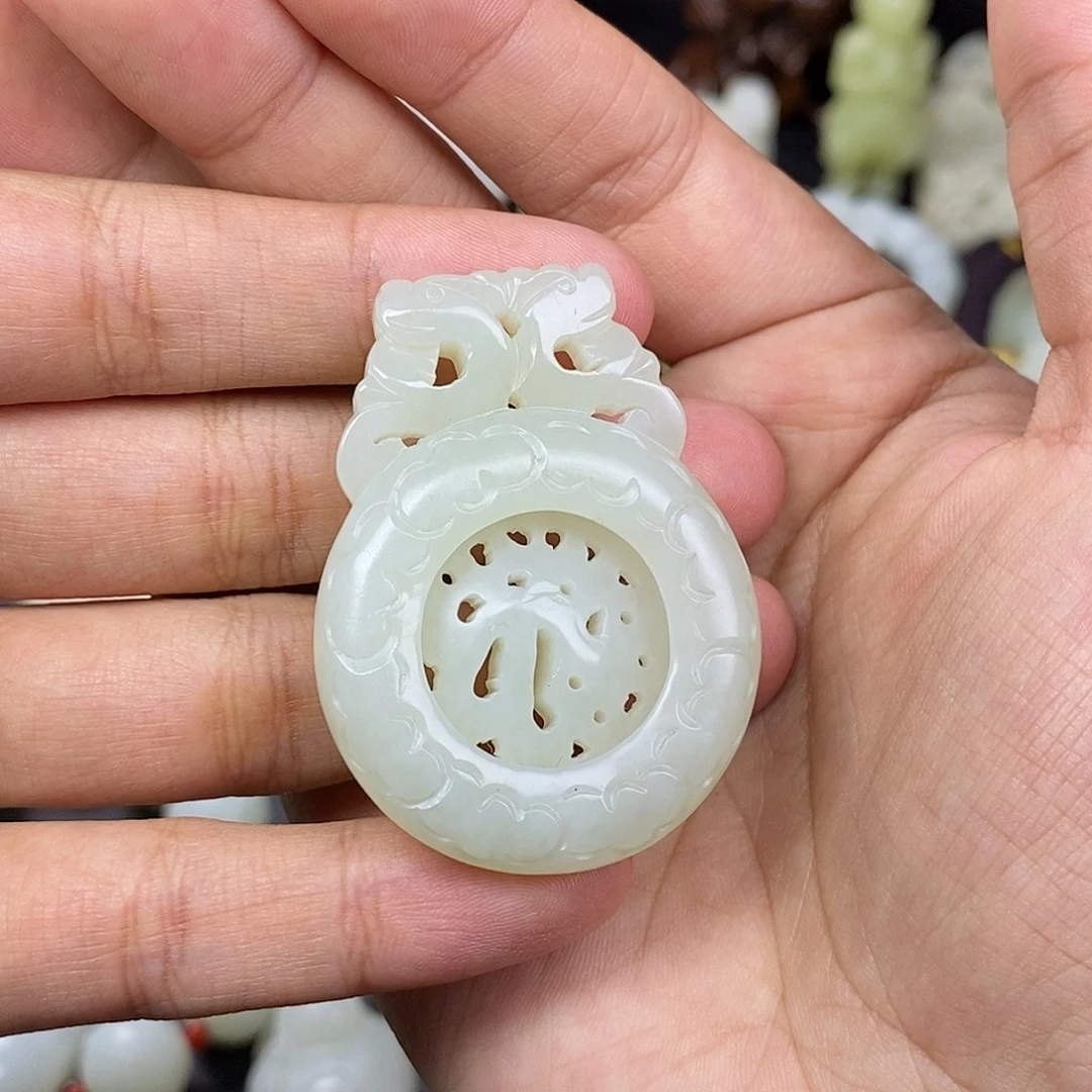 和田玉未镶嵌挂件