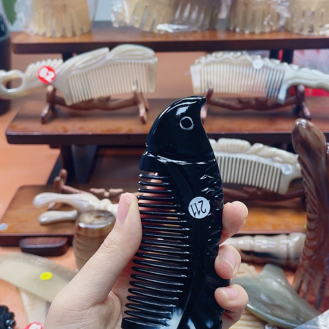 纯手工制作牛角梳211